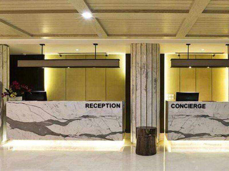 Bumi Segah Hotel Tanjung Redep Exterior foto